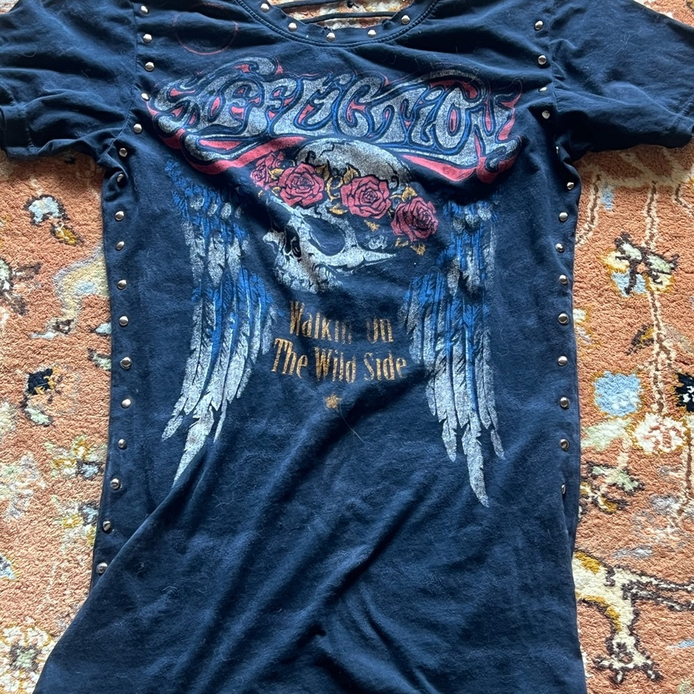 Affliction large Tee with Skull and Wings